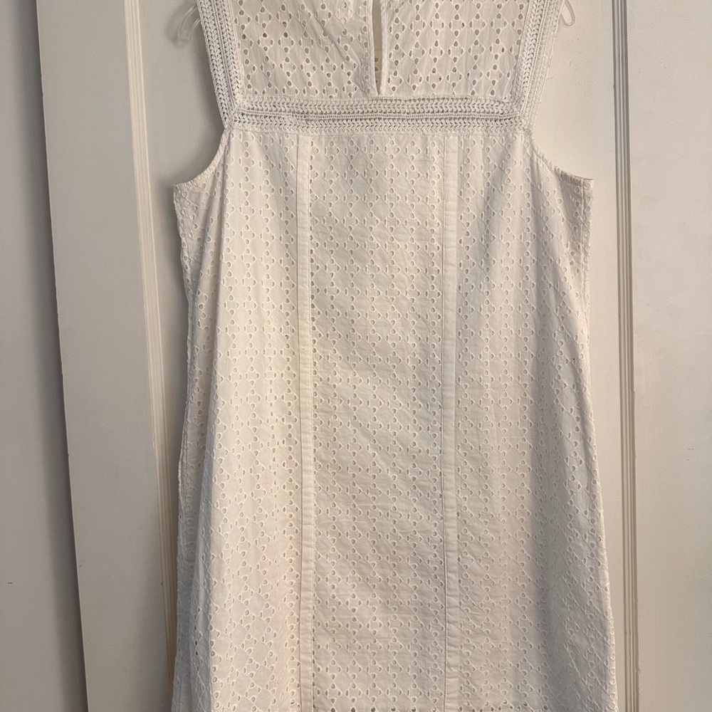 Beautiful Gap Eyelet Sundress - Picture 2 of 5